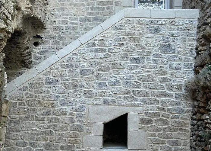 Casa de Férias Le Murier En Ardeche, 10 Personnes, Avec Sauna
